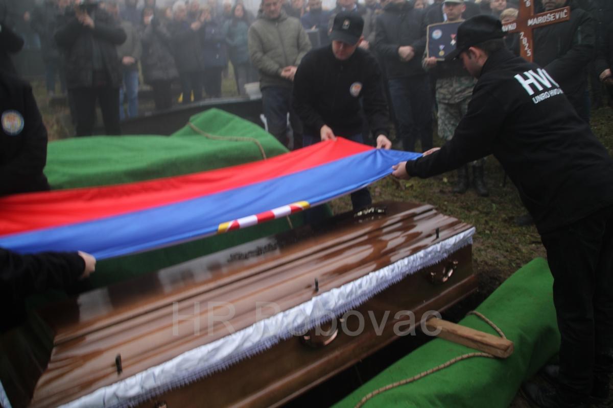 IMG9182-SahranaZdravko