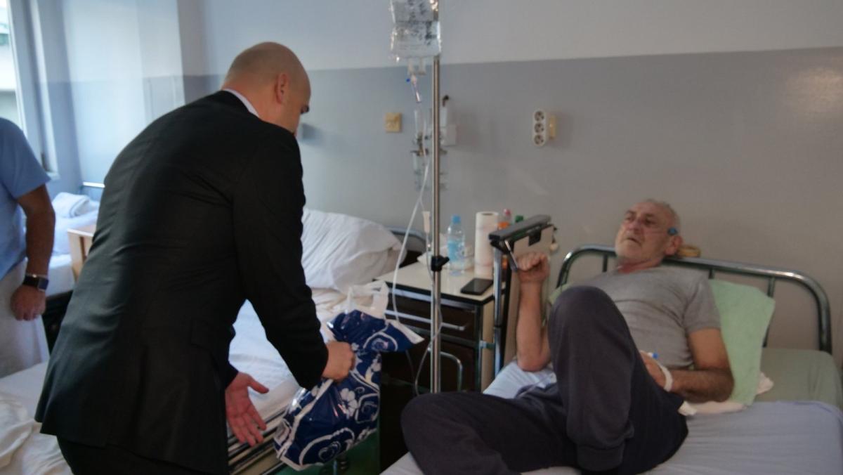 Delegacija-ZDK-posjetila-Opu-bolnicu-u-Tenju-i-najavila-jau-podrku-3