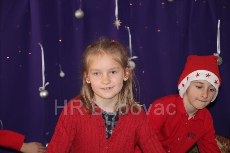 OS-Vares-Bozicna-priredba-15
