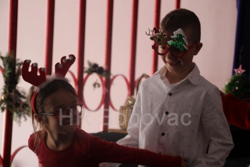 OS-Vares-Bozicna-priredba-18