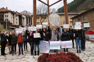 Šetnjom kroz grad obilježen Međunarodni dan srednjoškolaca