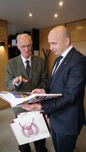 Prijem kod premijera Nezira Pivića: Vlada ZDK podržava rad ANUBiH i VKBI