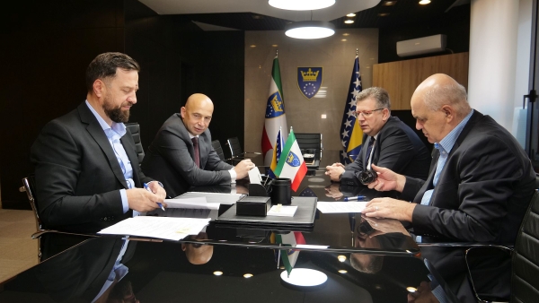 Potpisane izmjene i dopune Kolektivnog ugovora za djelatnost osnovnog i srednjeg obrazovanja u ZDK-u