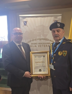 Ministar Sirovica dobio priznanje Unije veterana BiH za doprinos radu boračke organizacije