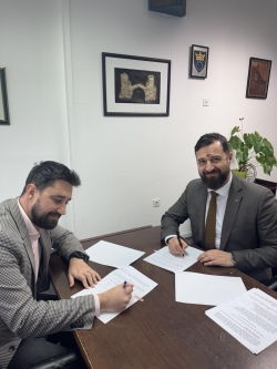 Potpisan ugovor o sufinanciranju uređenja &scaron;kolskih dvori&scaron;ta u Općini Breza