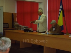 Održano predavanja „Zazimljavanje pčelinjih društava“