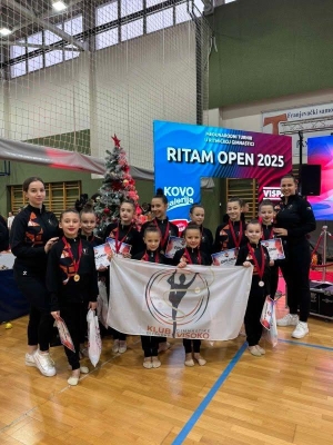 Natalie i Nicole briljirale na 4. Ritam openu