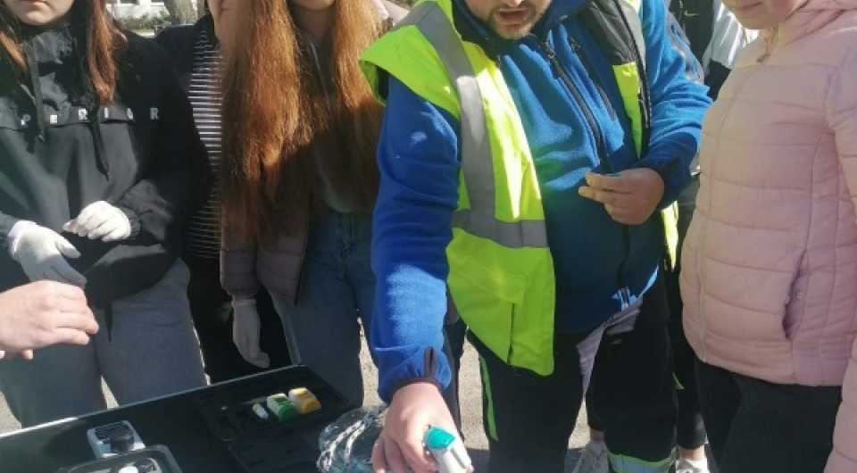 Uz zaposlenike Eastern Mining osnovci u Varešu vršili ispitivanje vode i tla